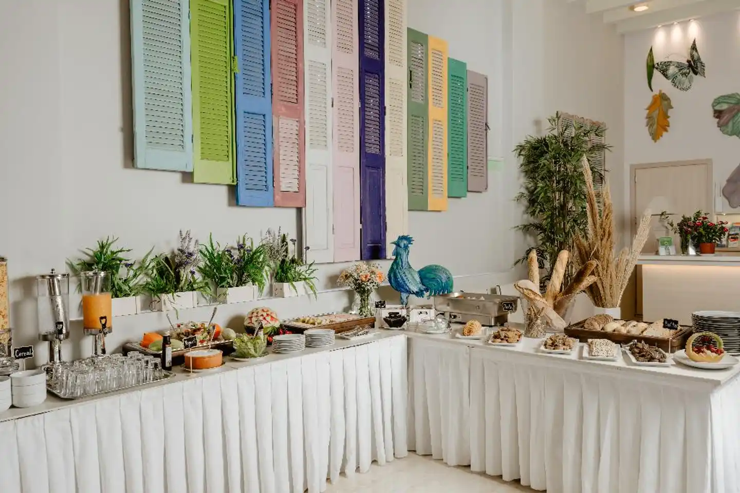 Palm Beach Hotel Apartments Restaurant