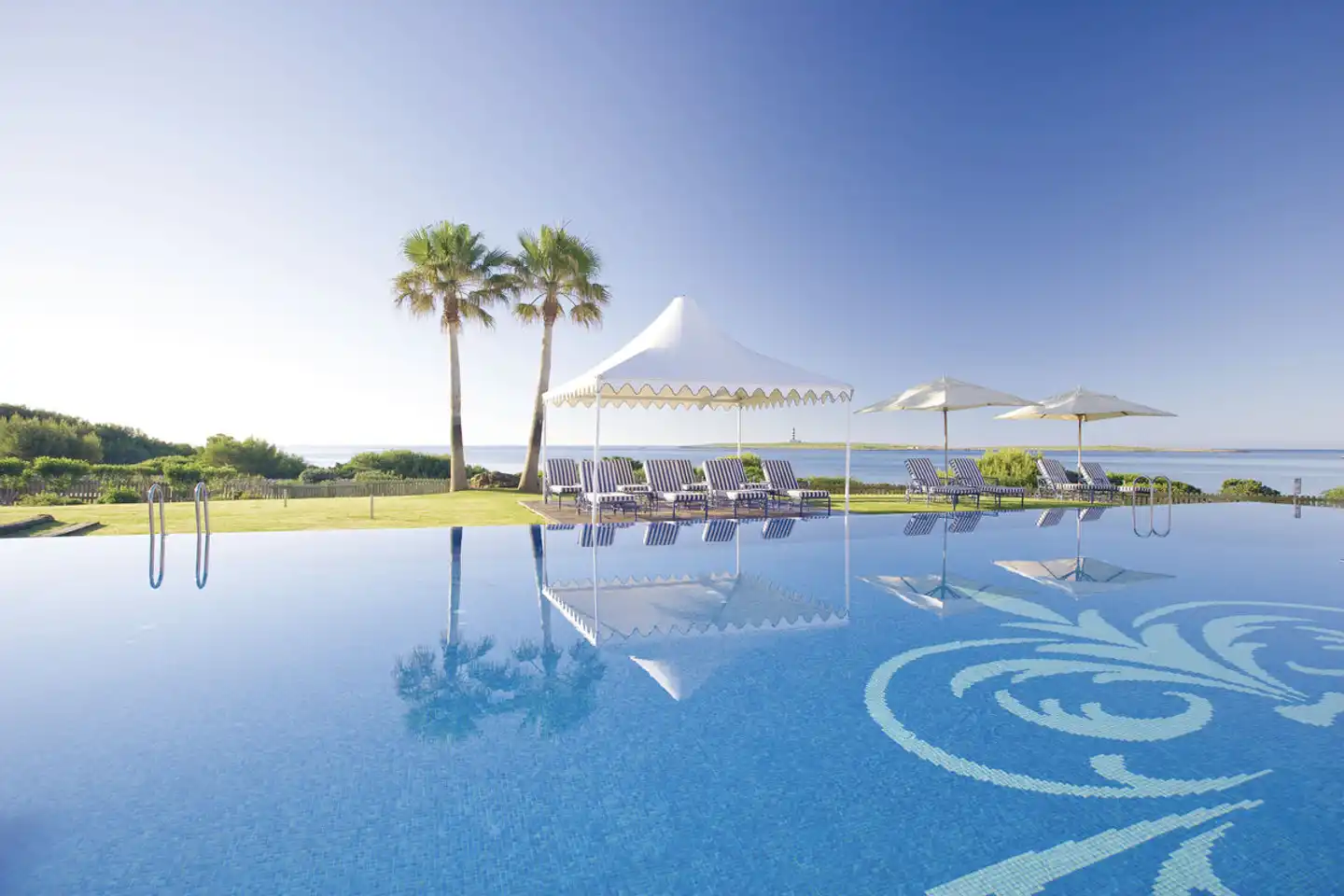 Insotel Punta Prima Prestige Suites & Spa Pool