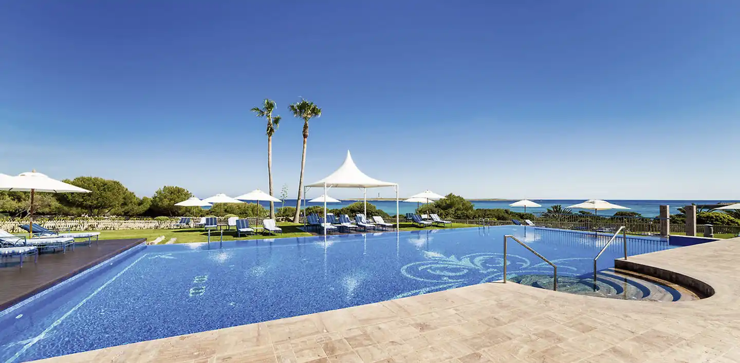 Insotel Punta Prima Prestige Suites & Spa Pool
