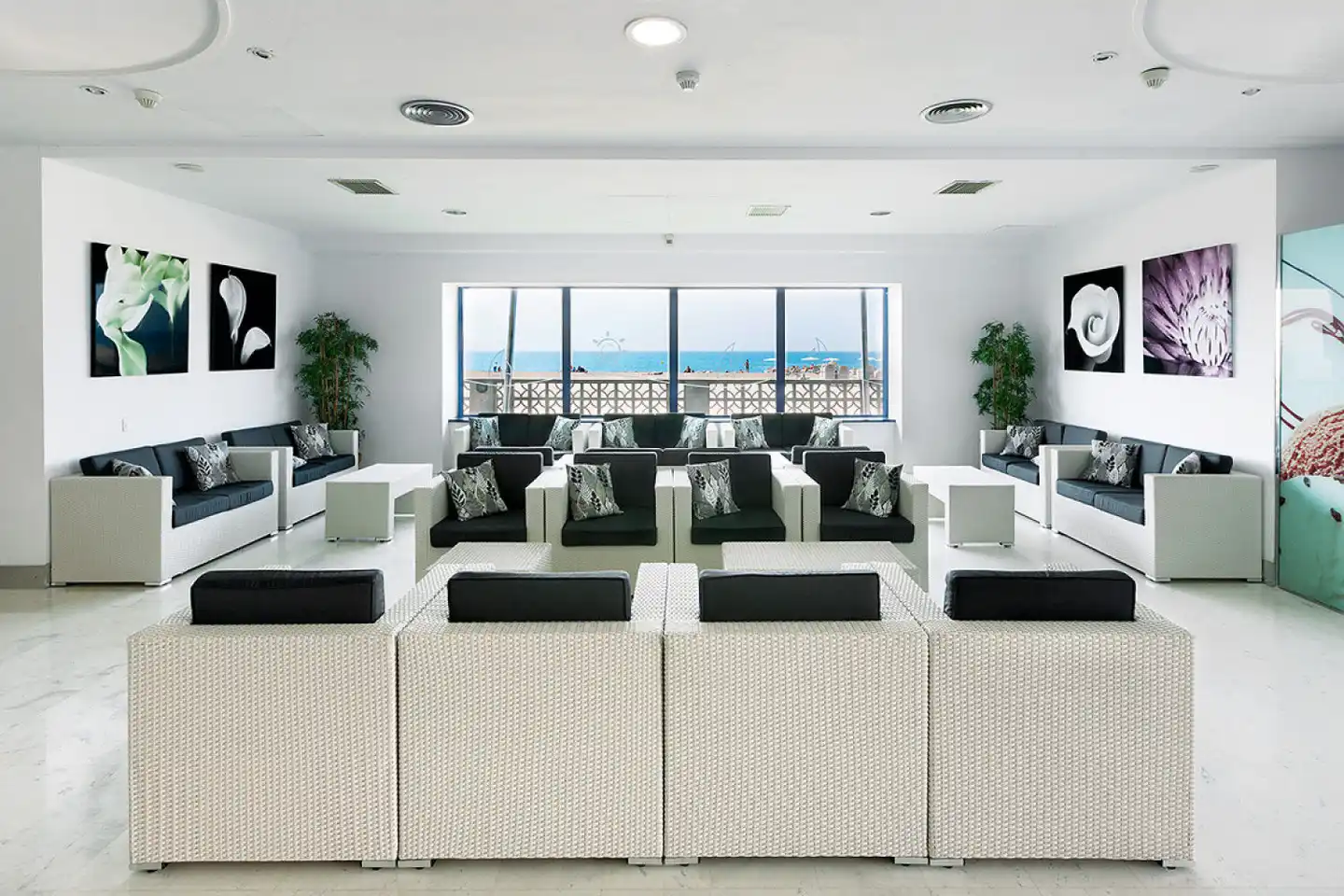 Tahiti Playa Lobby