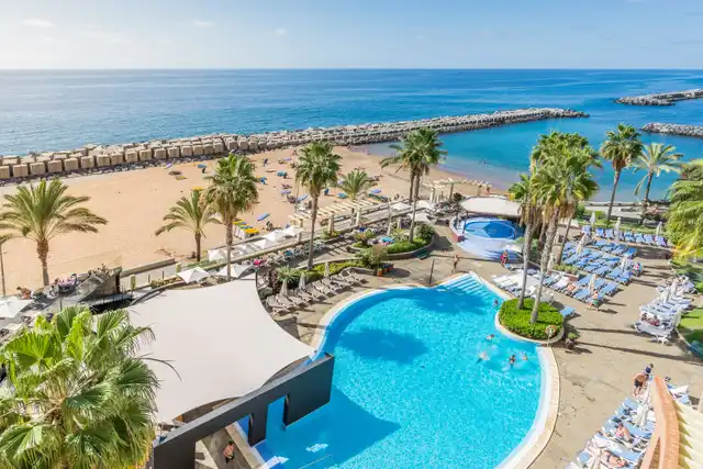 Calheta Beach Pool