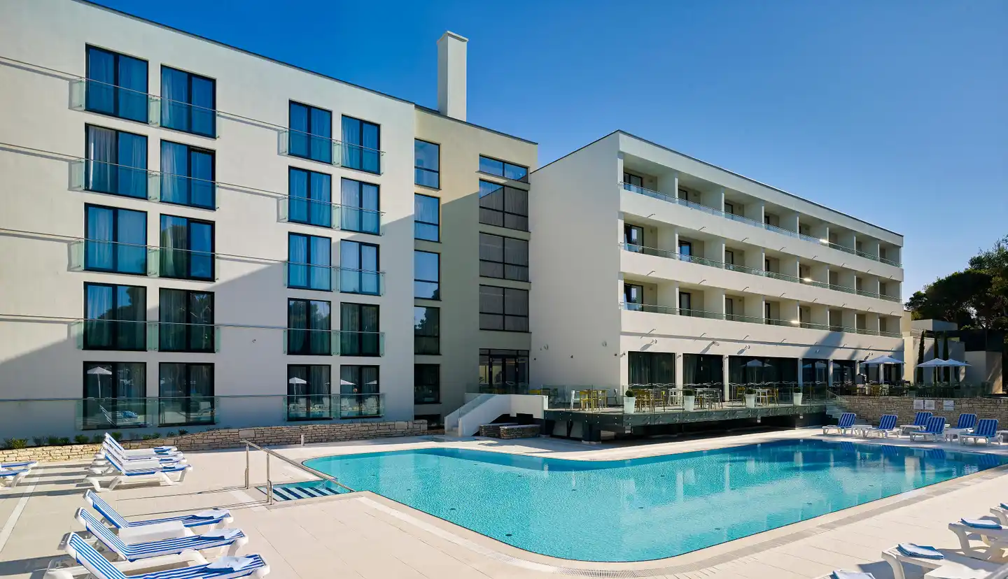 Park Plaza Arena Pool
