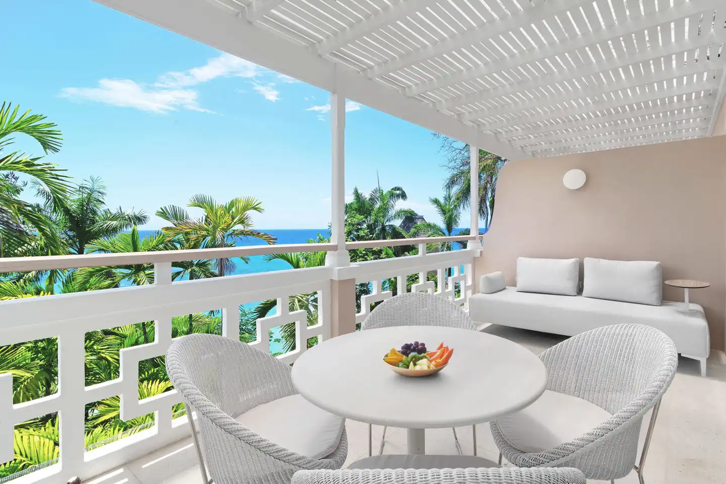 Couples Sans Souci Terrasse