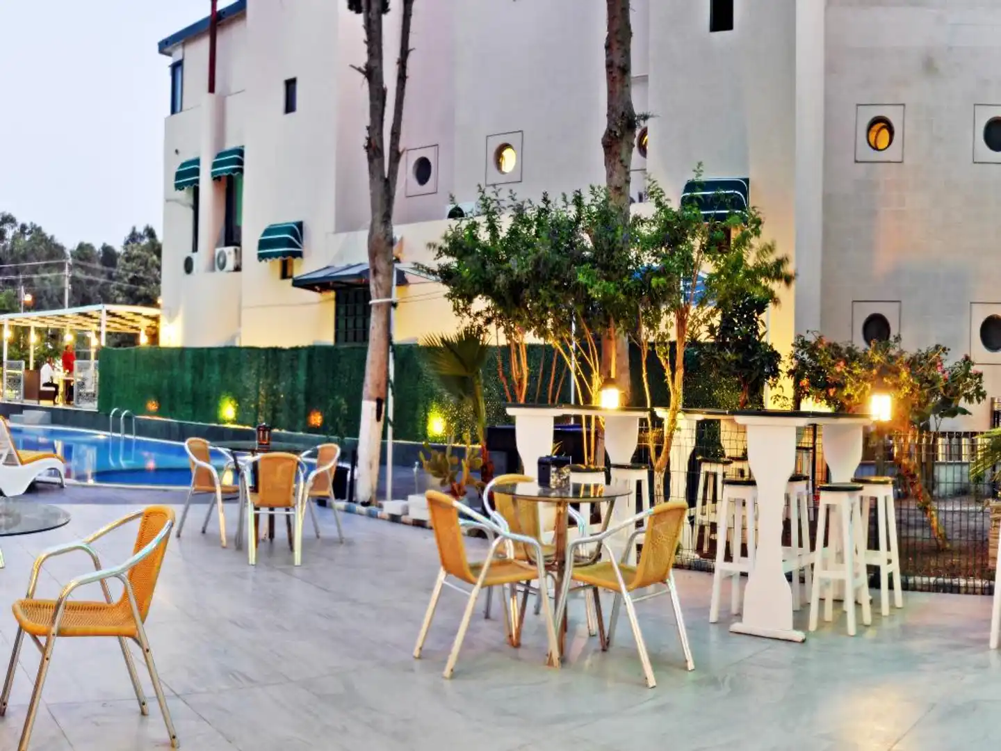 Hotel Bleu Nuit Terrasse