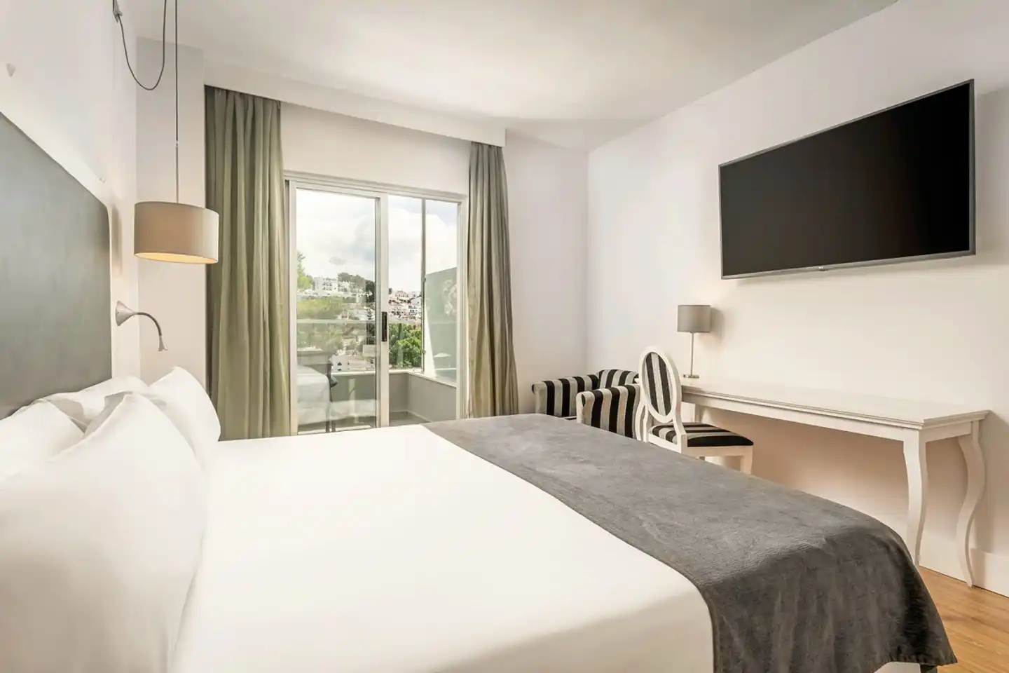 ARTIEM Audax ACCOMMODATION