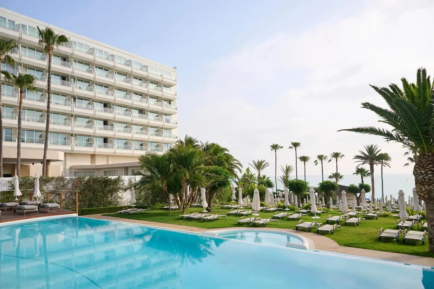 Sunrise Beach Hotel Pool