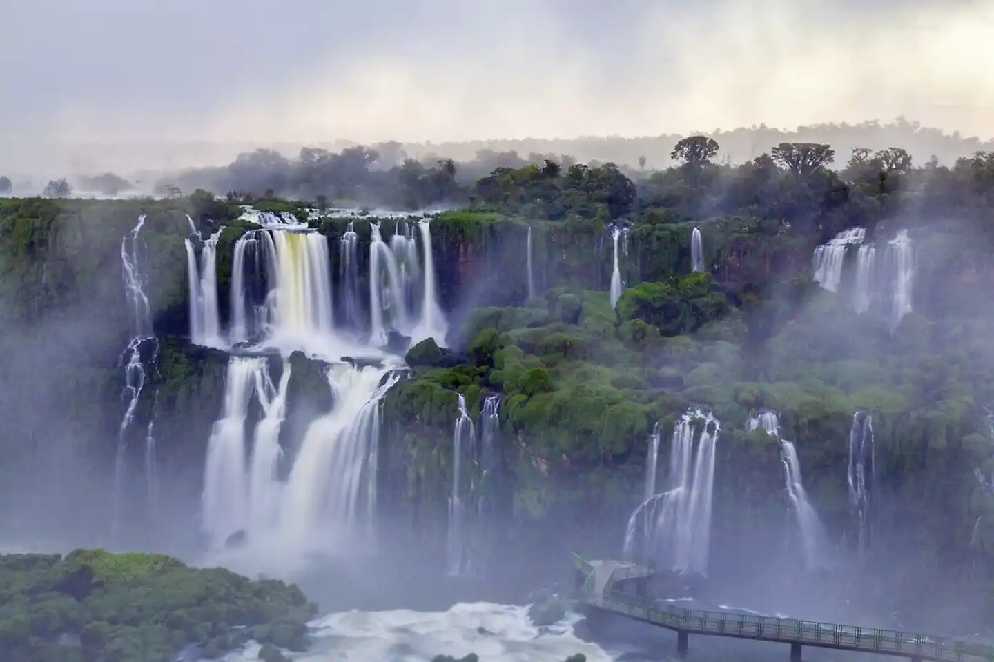 Am großen Wasser Iguassú - Das Cataratas A Belmond Hotel Landschaft