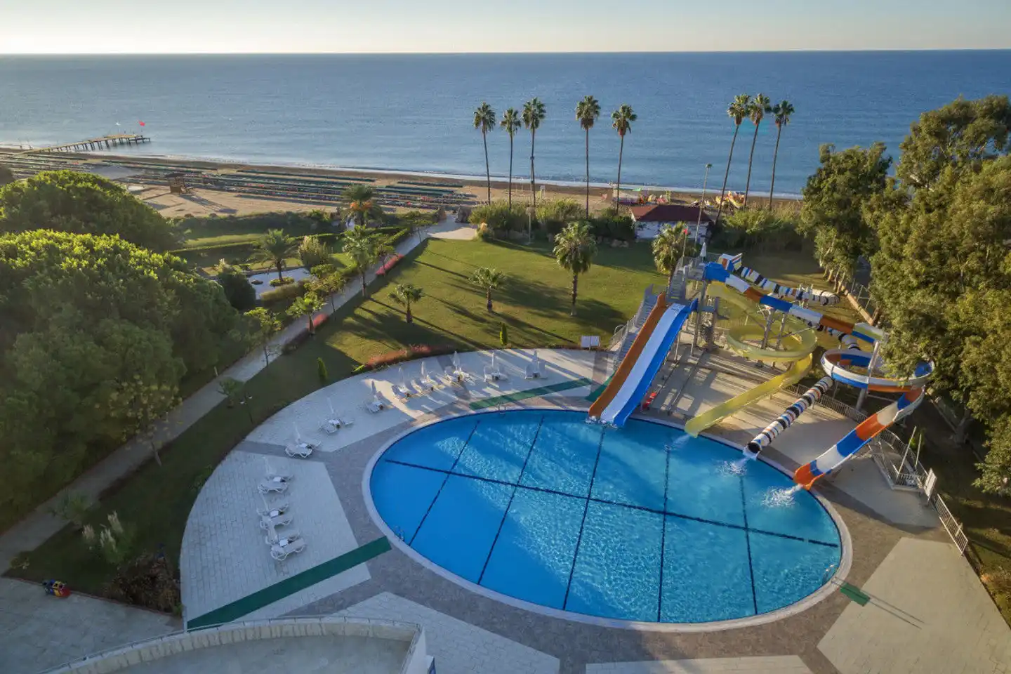 Green Max Pool