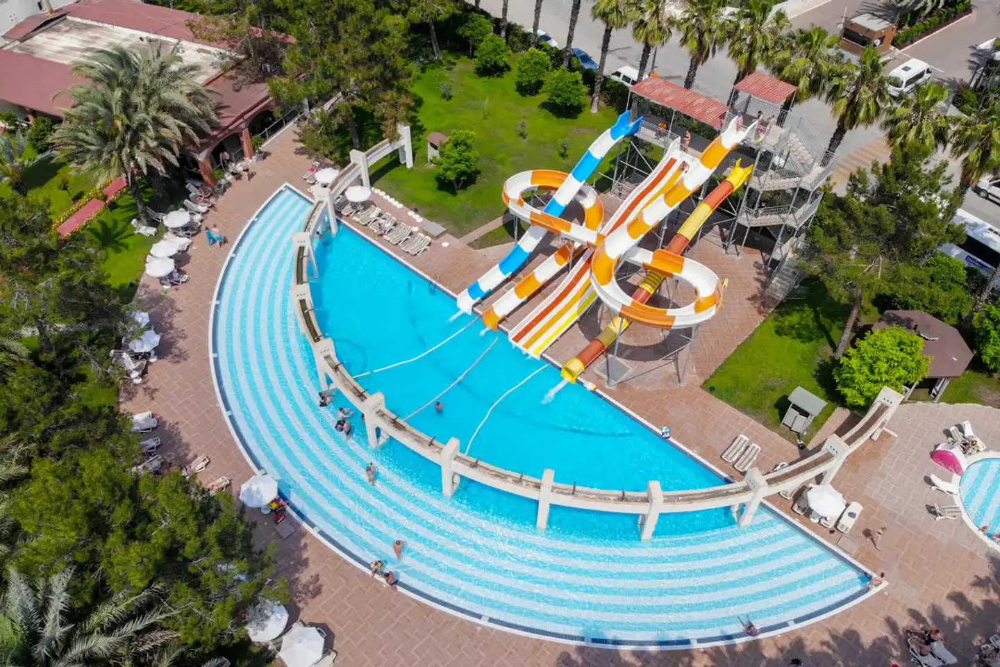 Queen's Park Göynük Pool