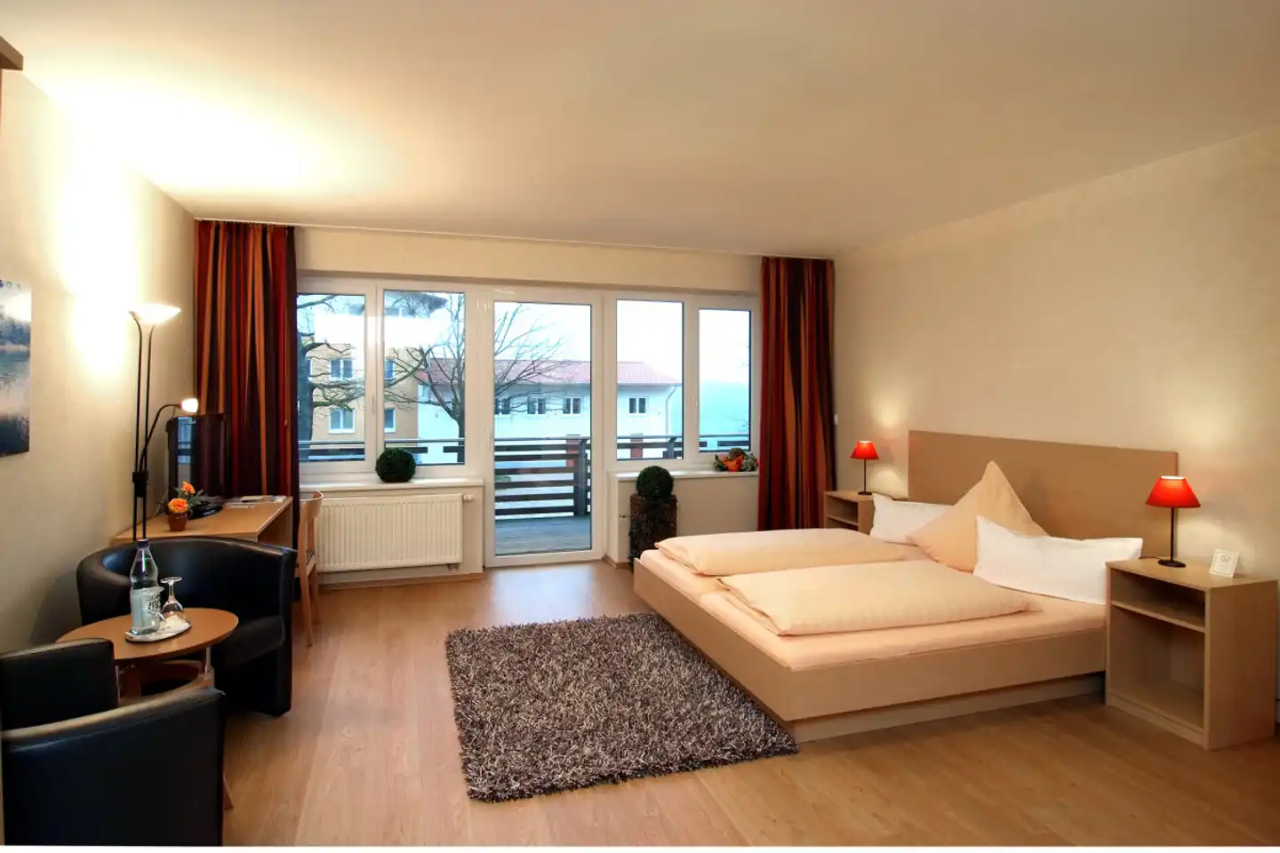 Bernsteinsee Hotel & Ferien Wohnbeispiel