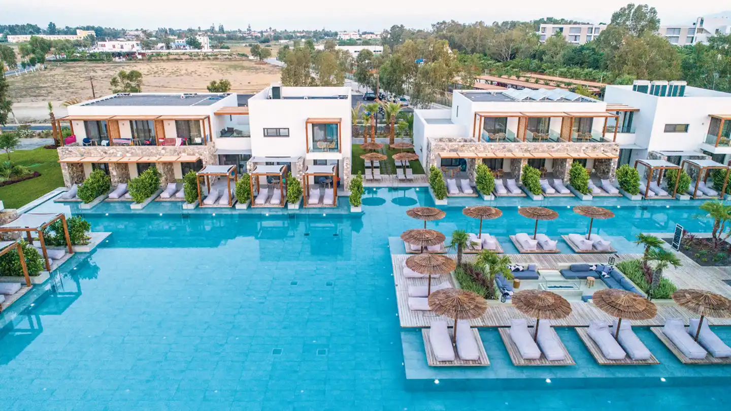 Caravia Beach Hotel Pool