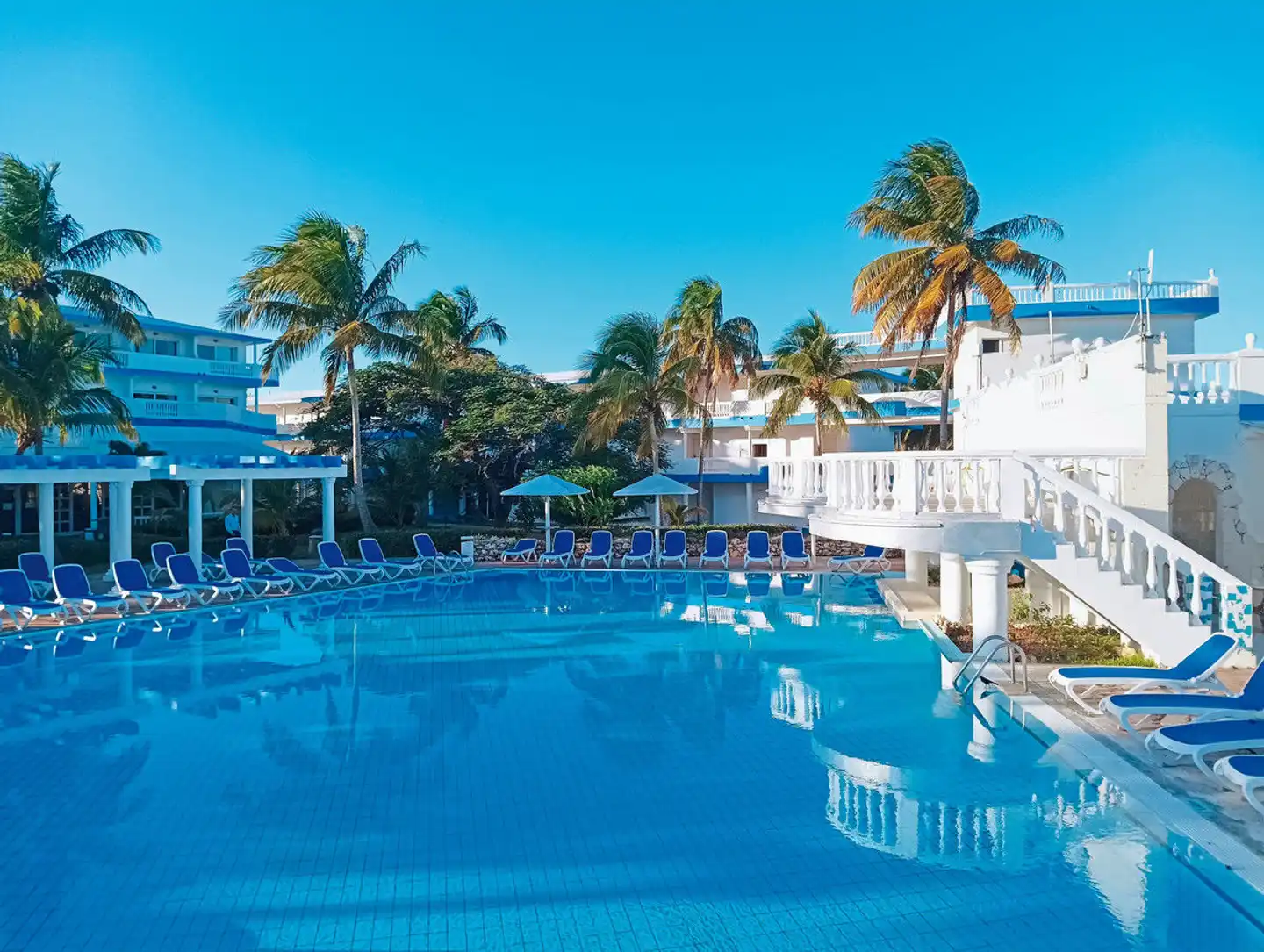 Camino del Mar Pool