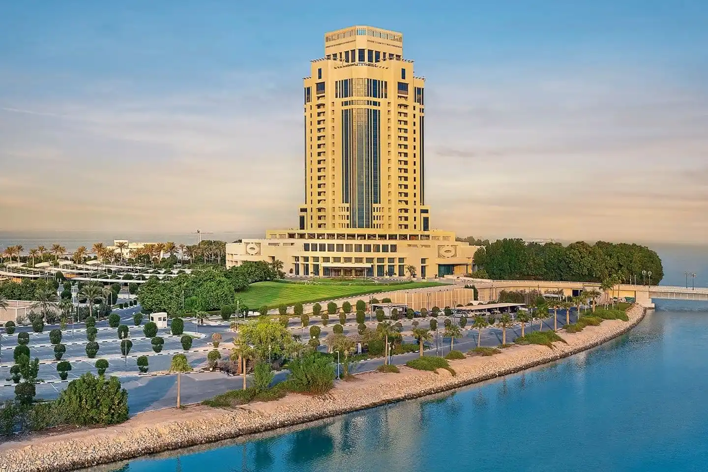 The Ritz-Carlton, Doha Aussenansicht