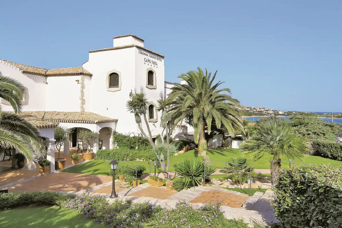 Grand Hotel Colonna Capo Testa Aussenansicht