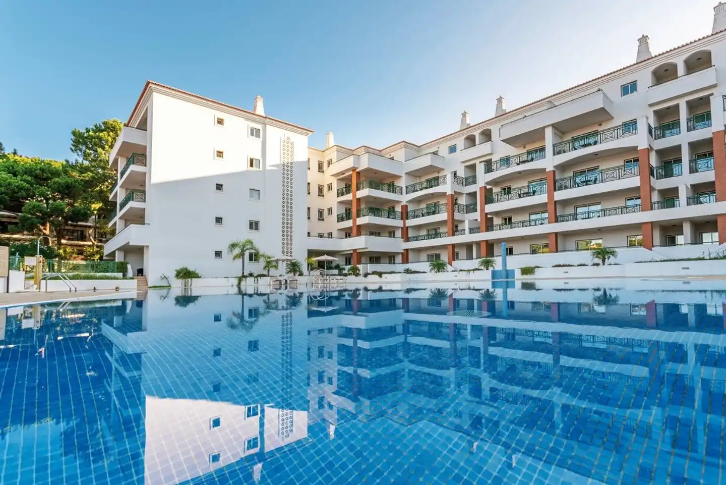 AP Victoria Sports & Beach Pool