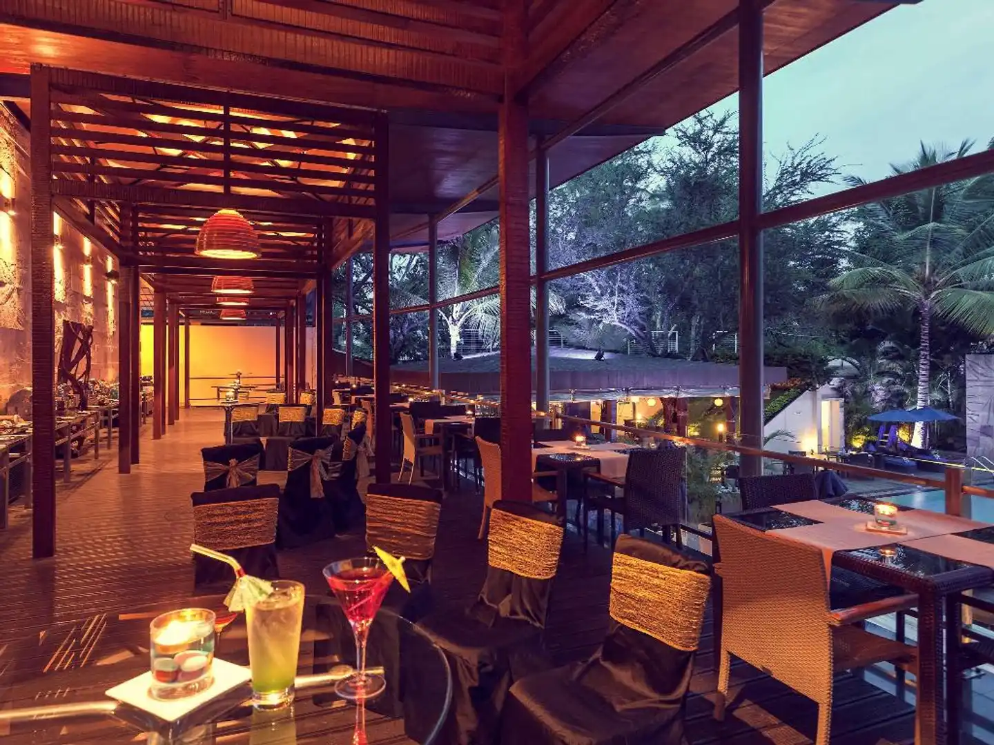 Grand Mercure Bangalore Restaurant