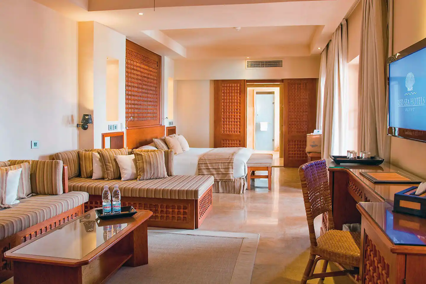 Grand Waterworld Makadi Lobby
