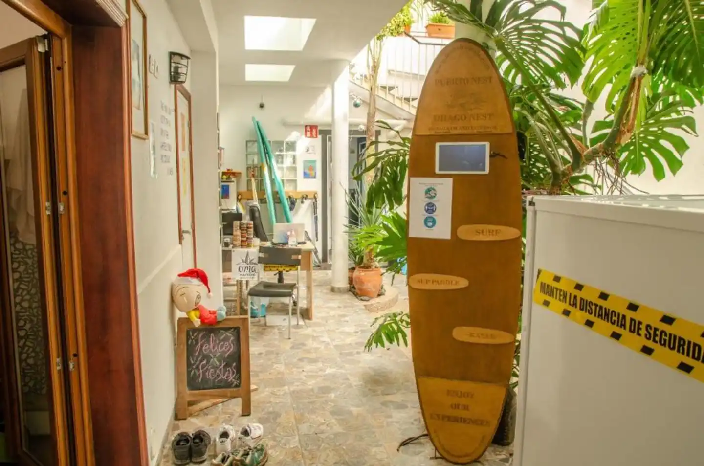 Puerto Nest Hostel Lobby