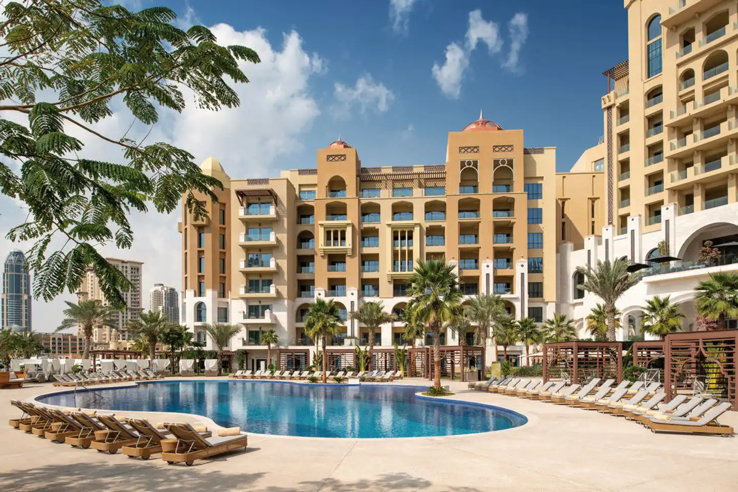 The St. Regis Marsa Arabia Island, The Pearl Qatar Pool