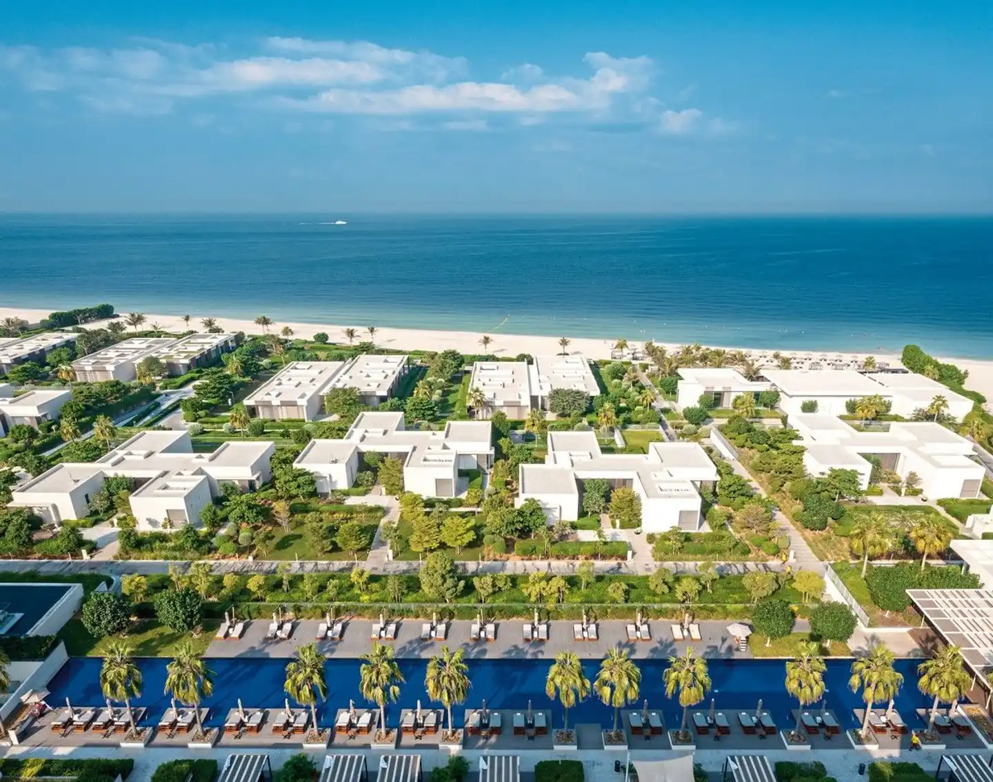 Al Zorah Beach Resort Aussenansicht