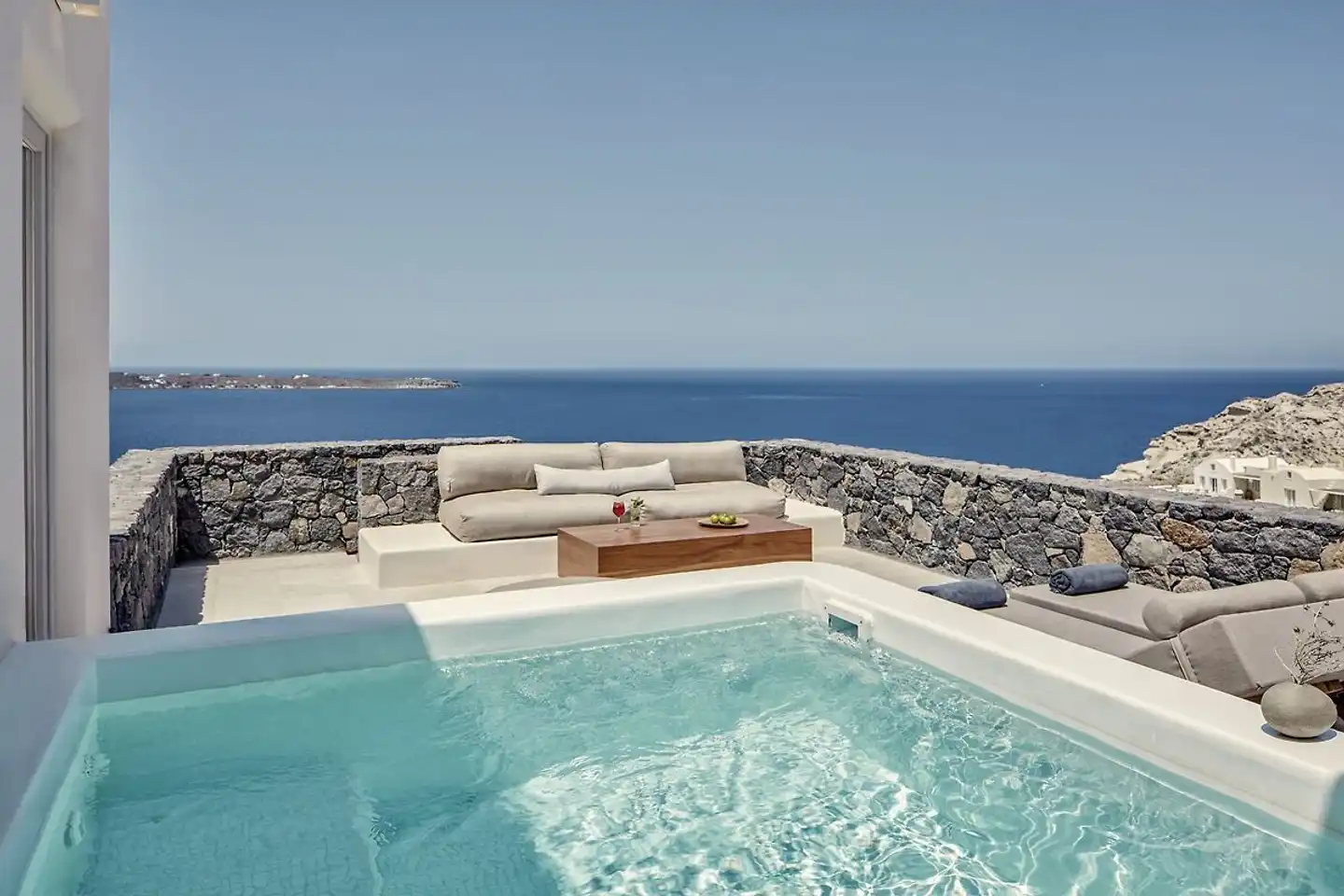 Canaves Epitome Pool