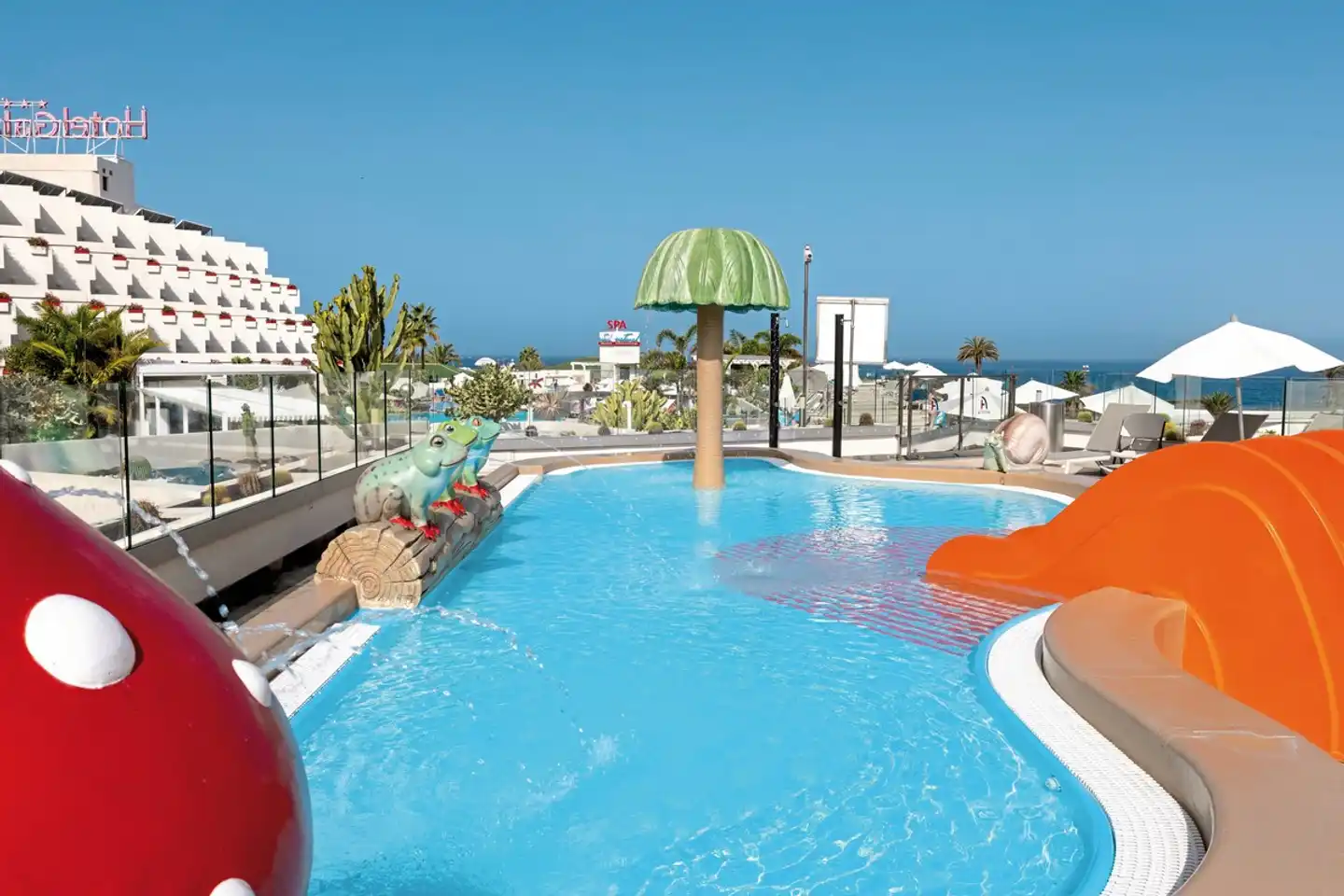 Alexandre Hotel Gala Pool