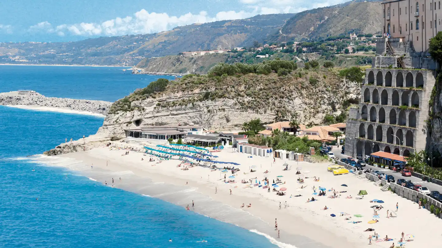 Le Roccette Mare Strand