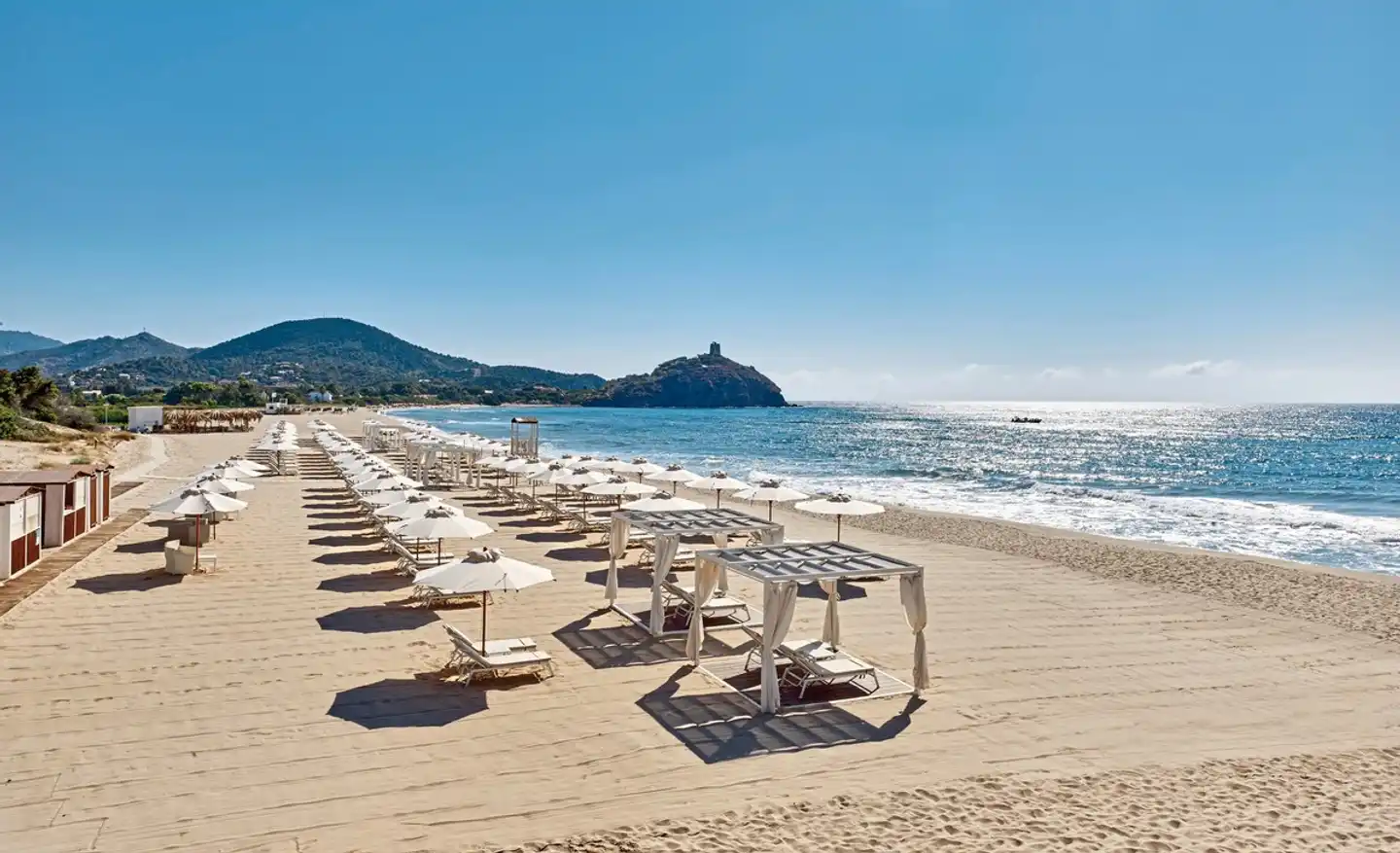 Conrad Chia Laguna Sardinia Strand