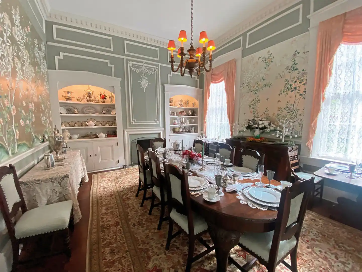 Corners Mansion Inn Restaurant
