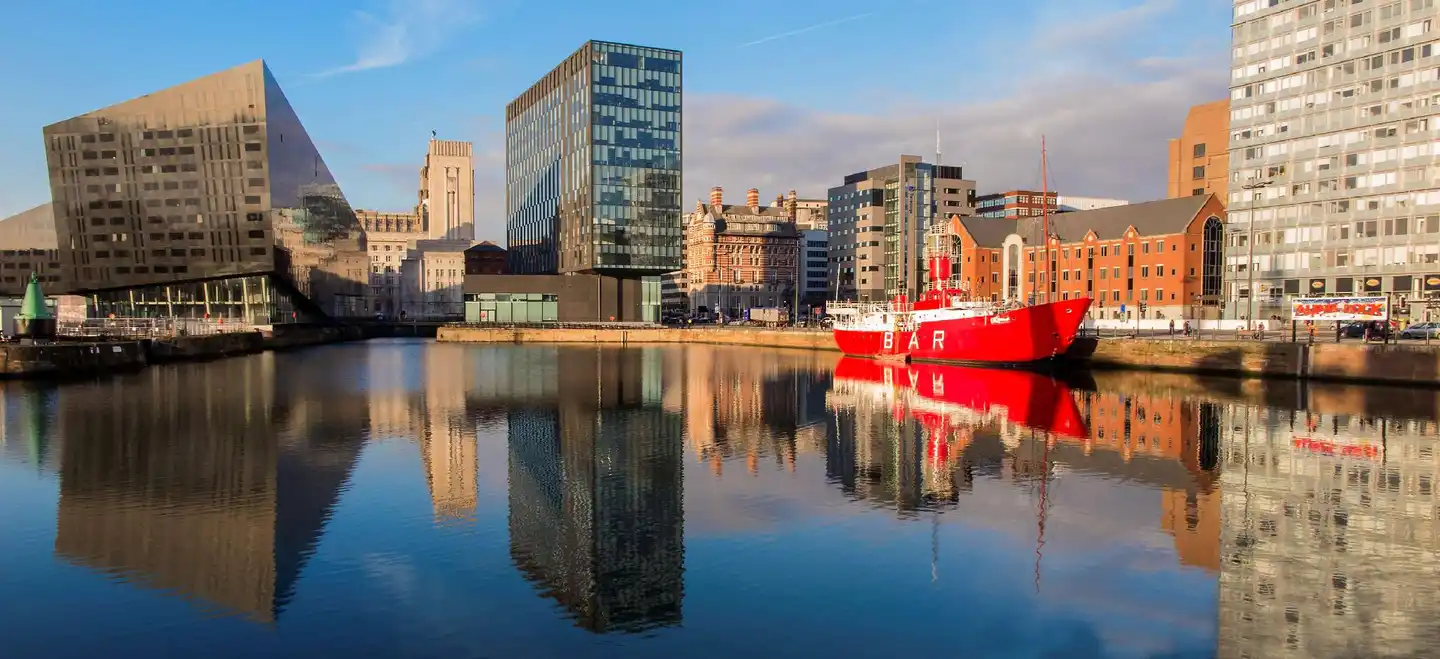 Radisson RED Hotel, Liverpool Aussenansicht