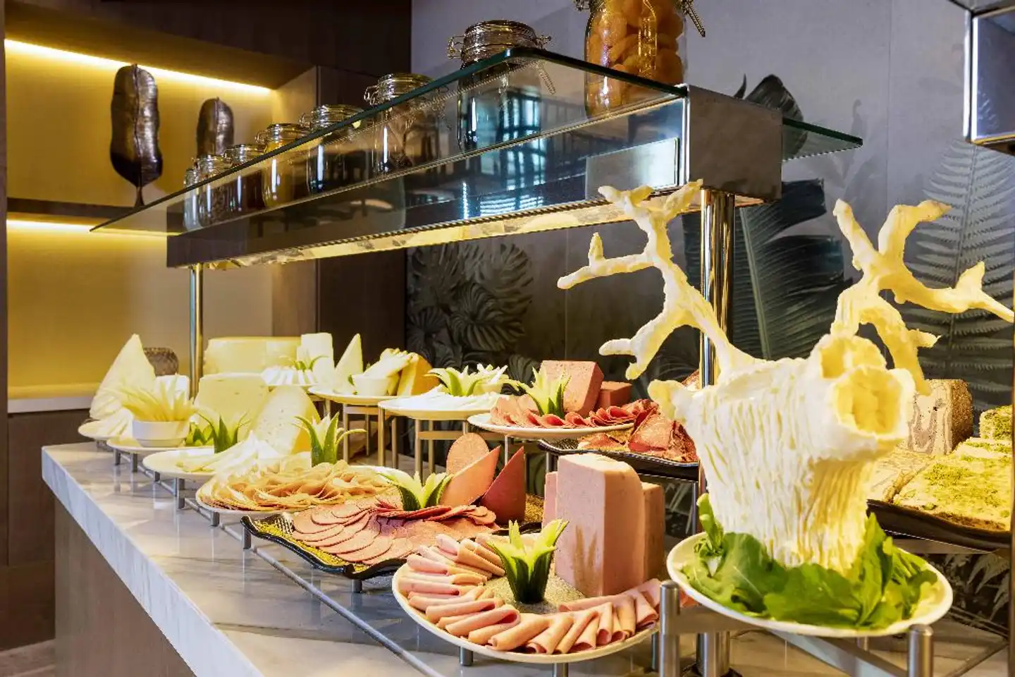 Mövenpick Living Istanbul Camlivadi Restaurant