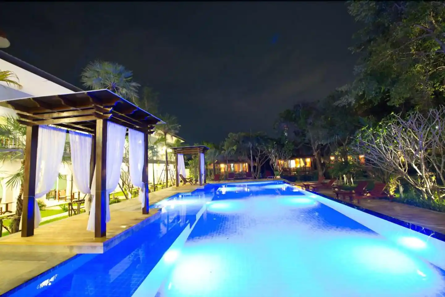 Bora Bora Villa Phuket Pool
