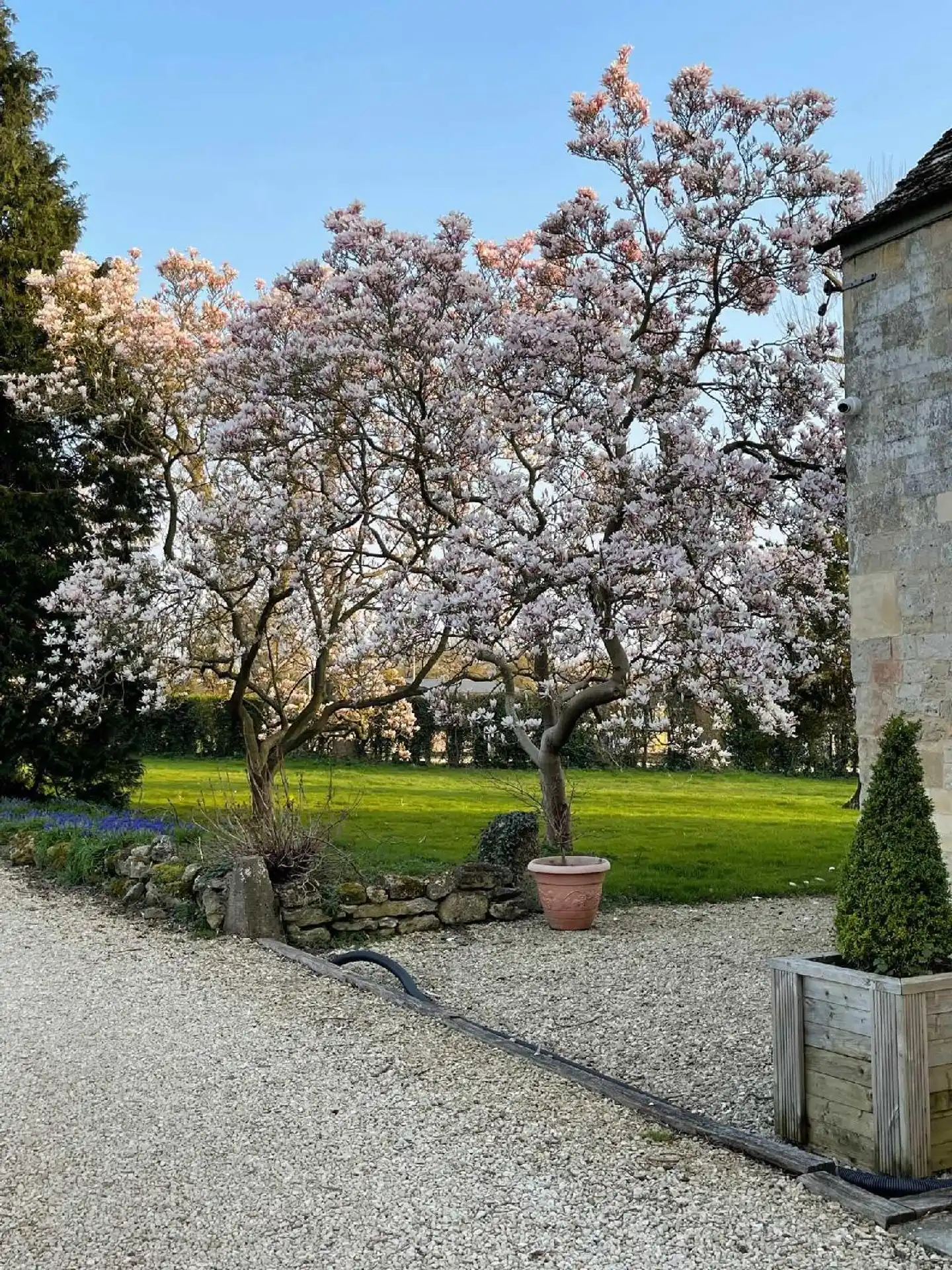 Hill Farm Garten