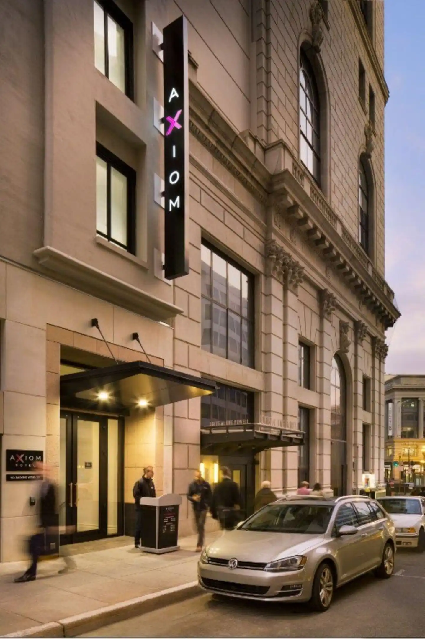 Axiom Hotel Aussenansicht