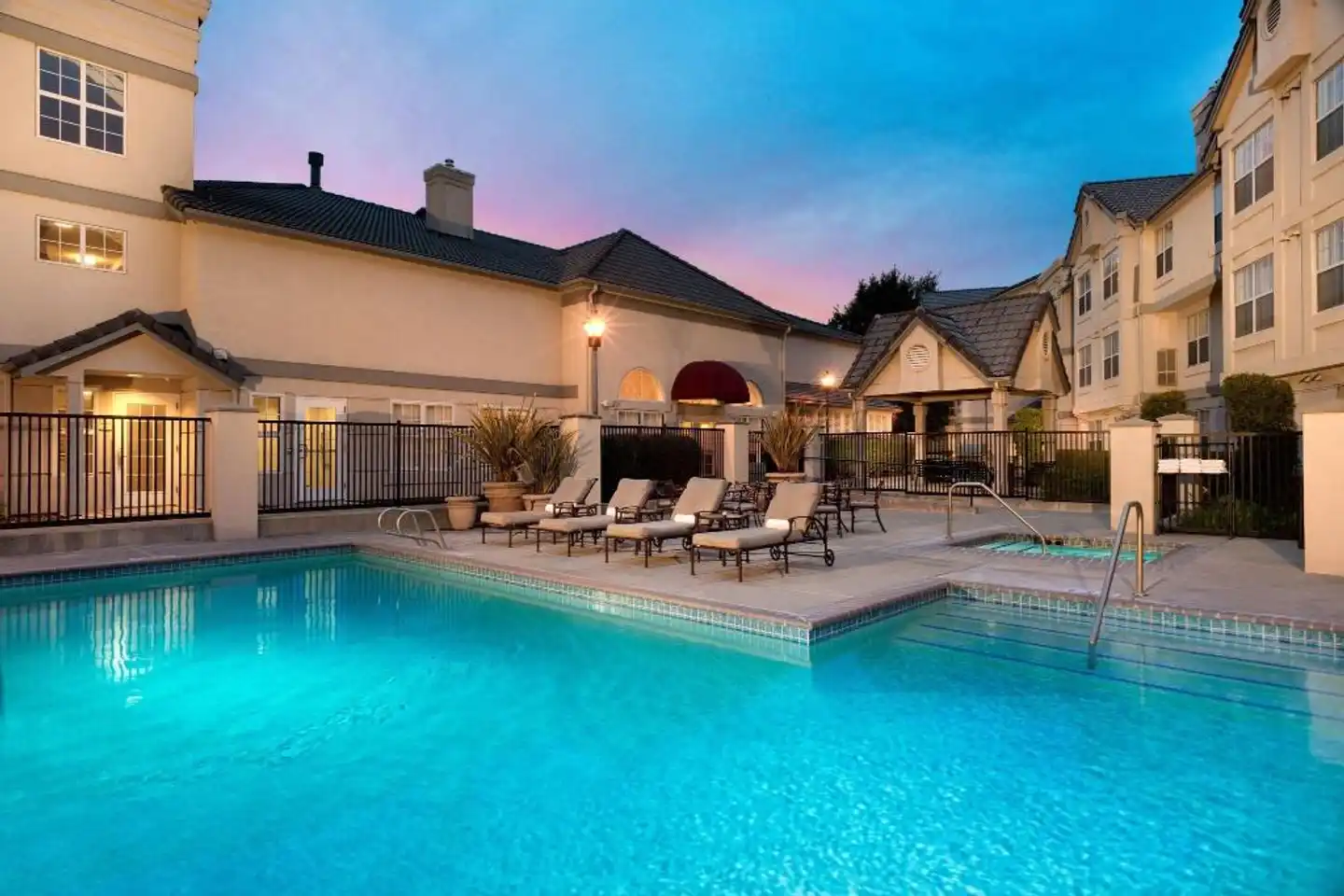 Residence Inn by Marriott Pleasanton Pool