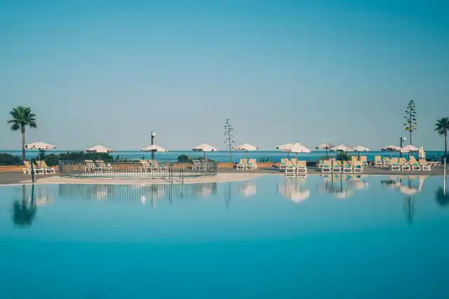 Iberostar Waves Royal Andalus Pool