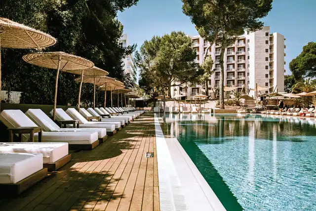 Caramelo Palma Beach POOL