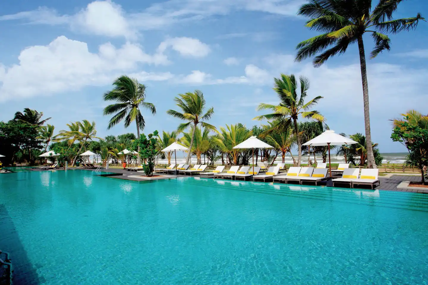 NH Bentota Ceysands Resort Pool