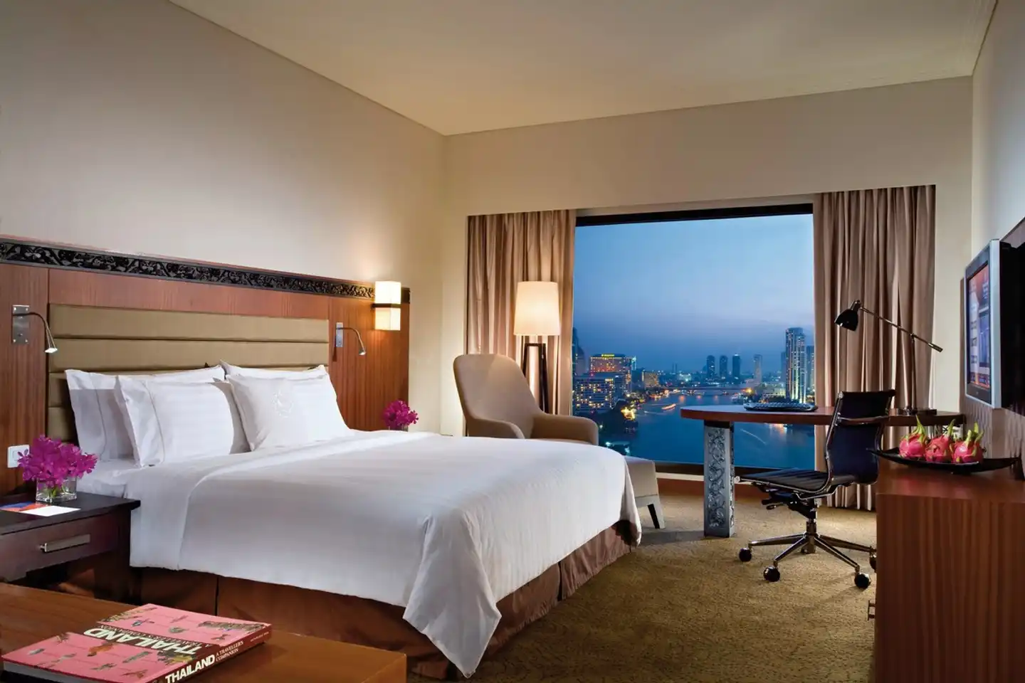 Royal Orchid Sheraton Hotel & Towers Wohnbeispiel