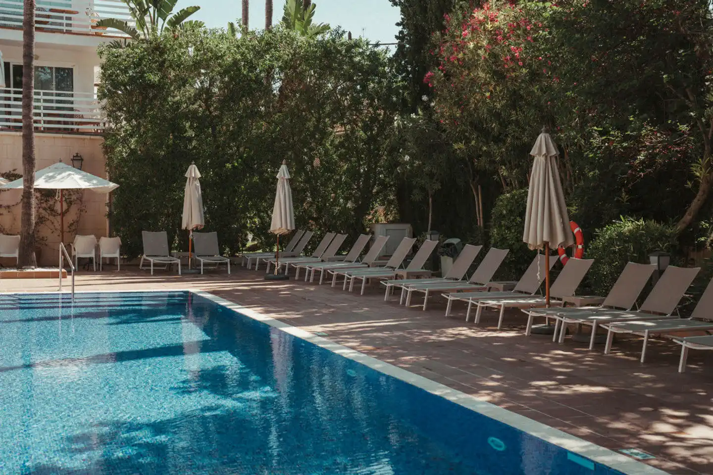 Roc Oberoy Pool