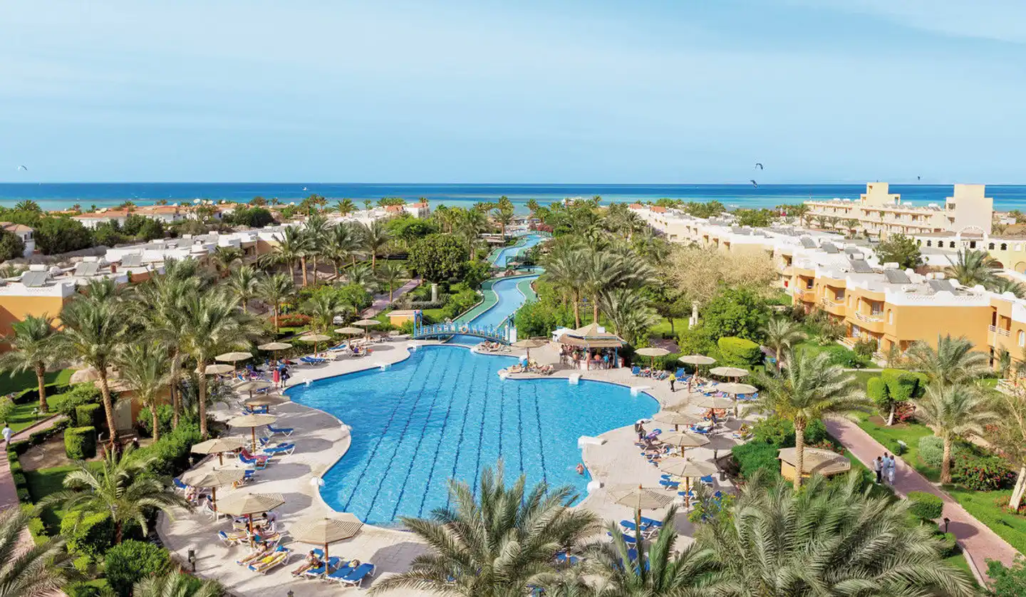 Golden Beach Resort Pool
