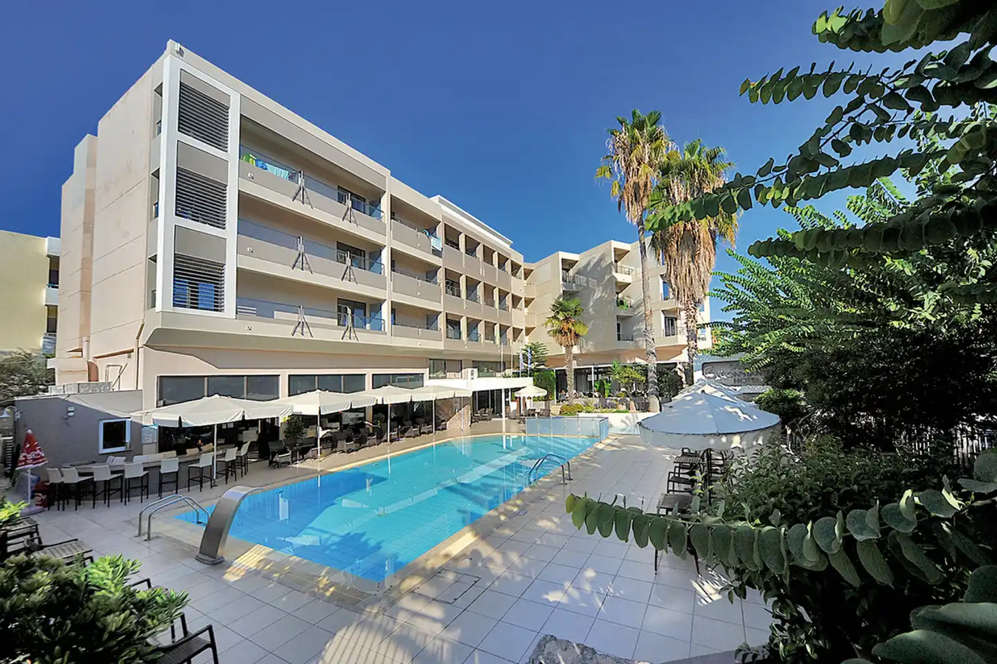 Saint Constantin Hotel Pool