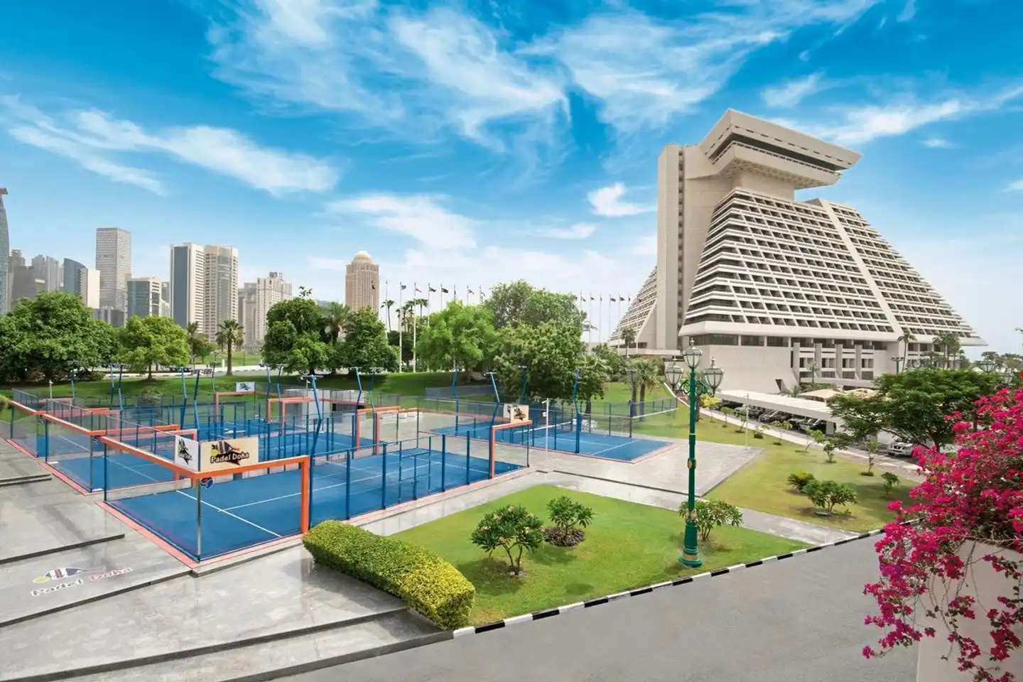 Sheraton Grand Doha Resort & Convention Hotel Aussenansicht