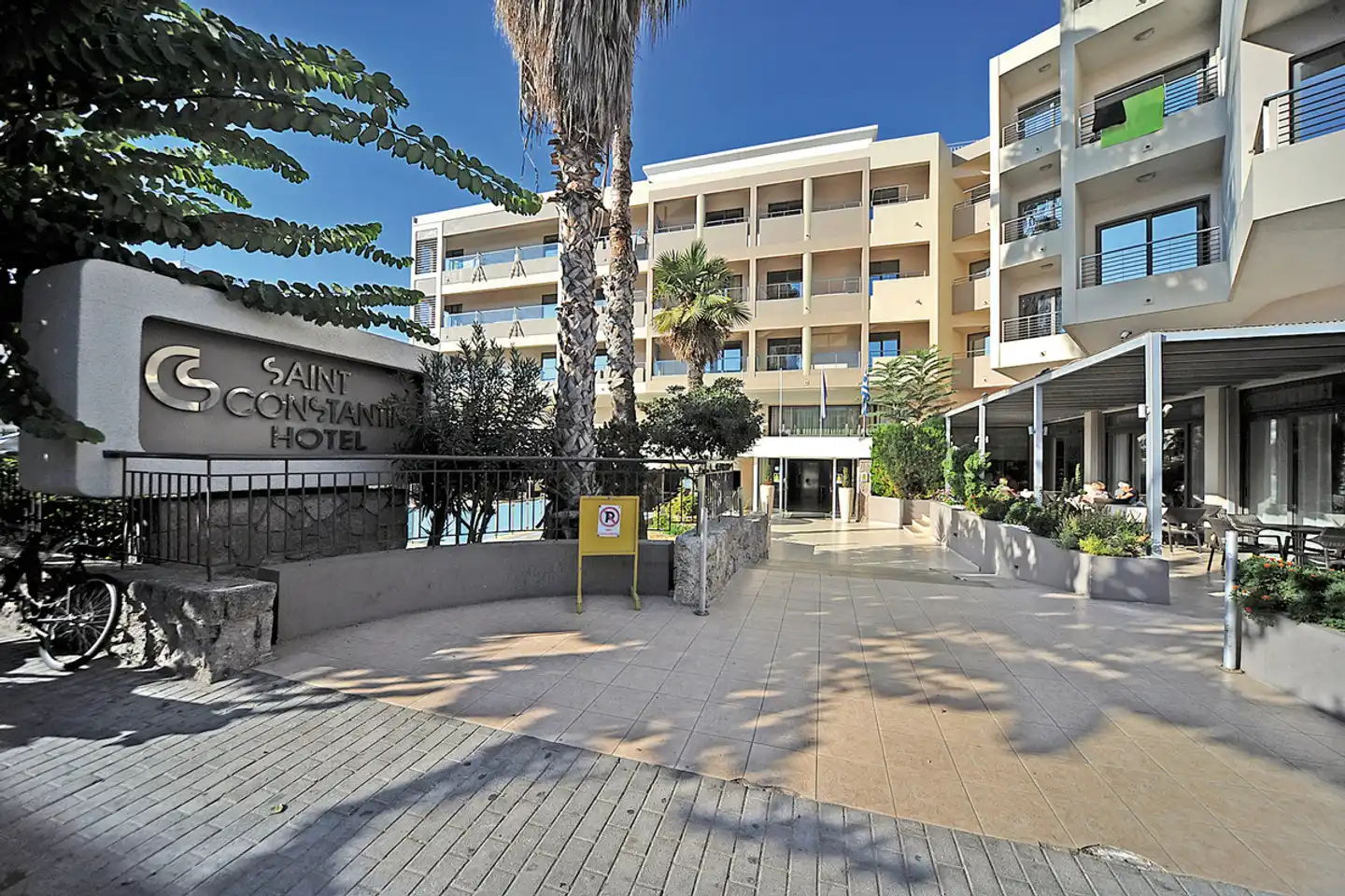 Saint Constantin Hotel Aussenansicht