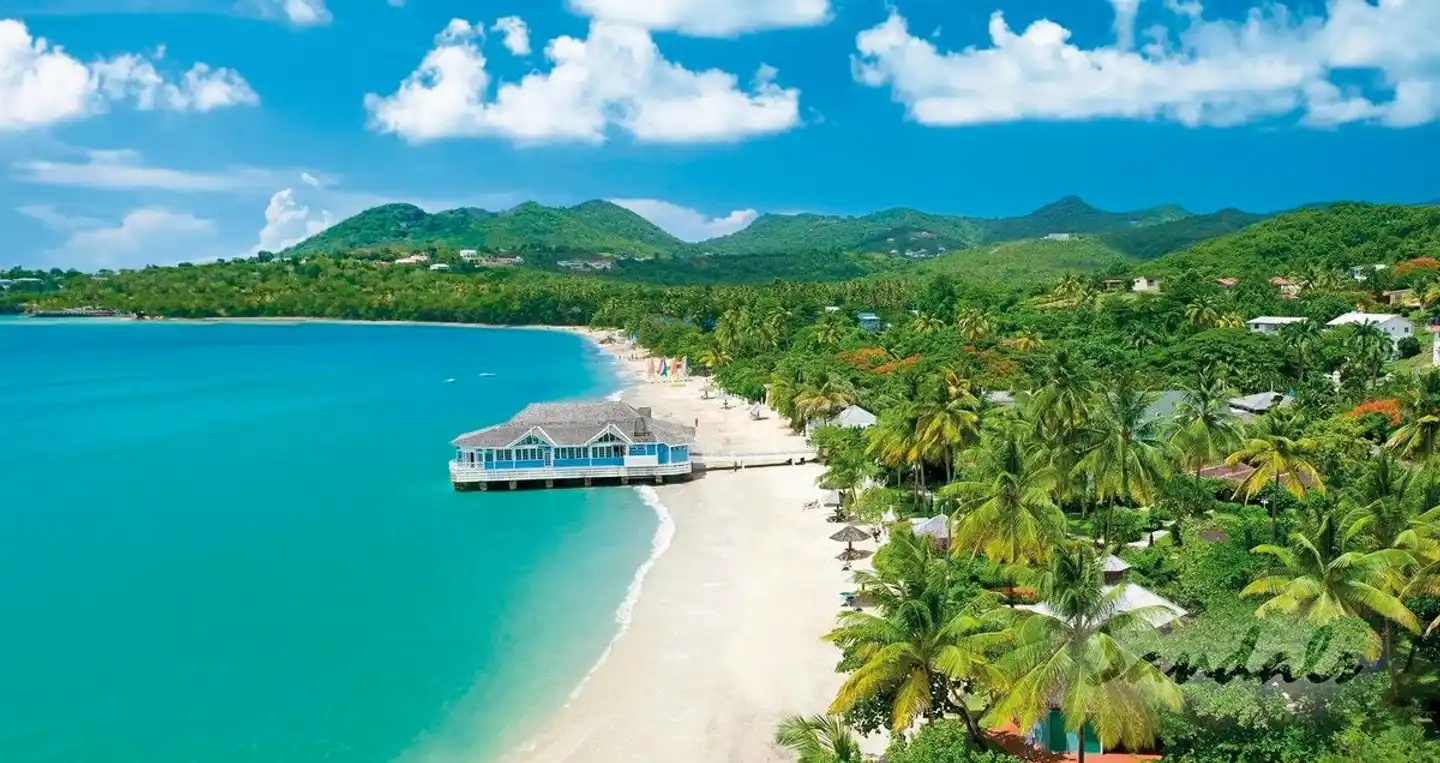 Sandals Halcyon Beach Strand