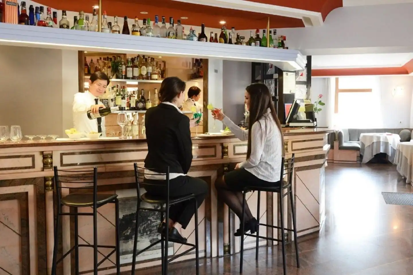 Metropole Suisse Bar