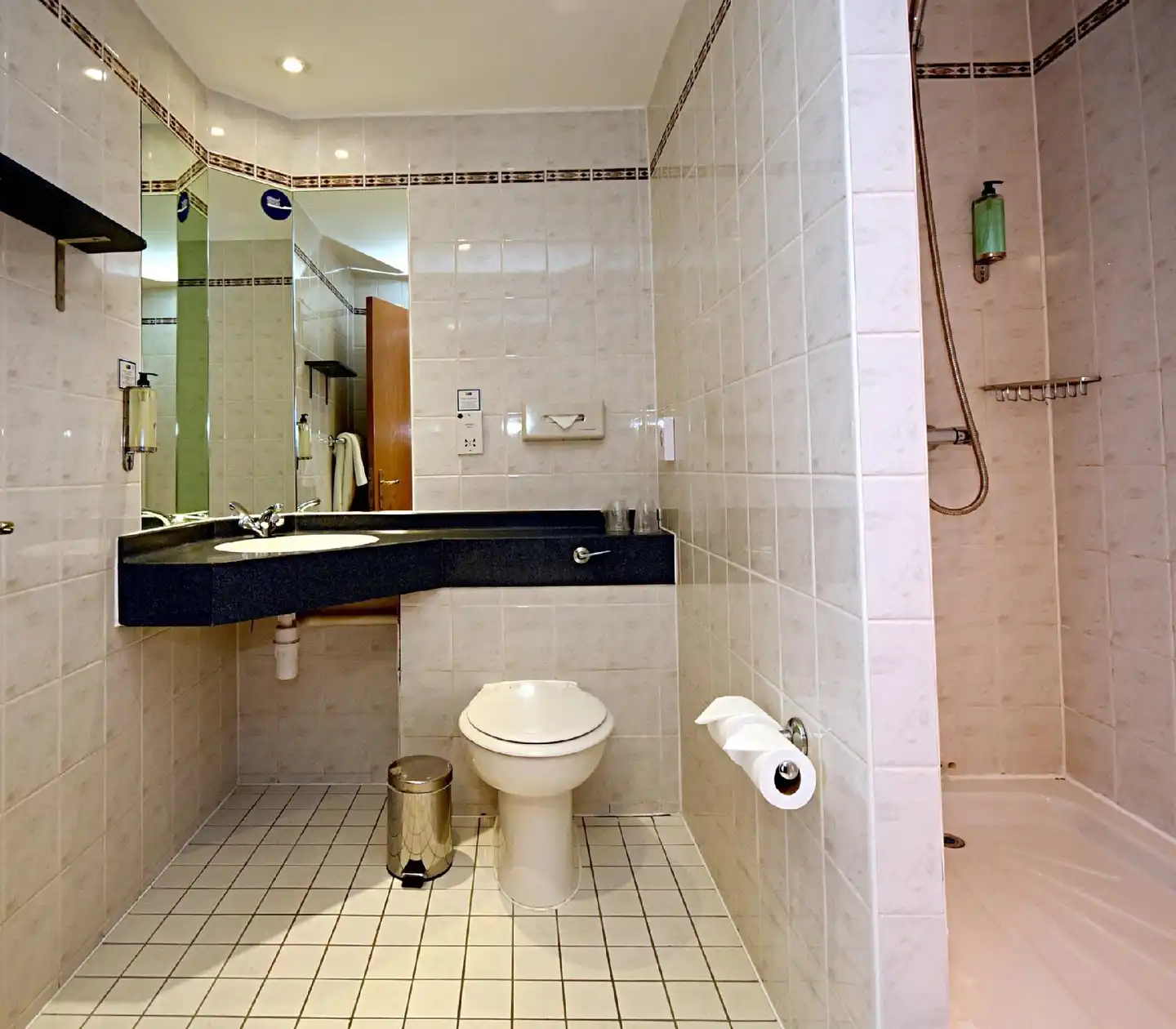 Holiday Inn Express Albert Dock Badezimmer