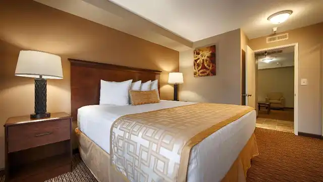 Best Western Pasadena Royale Inn & Suites Wohnbeispiel