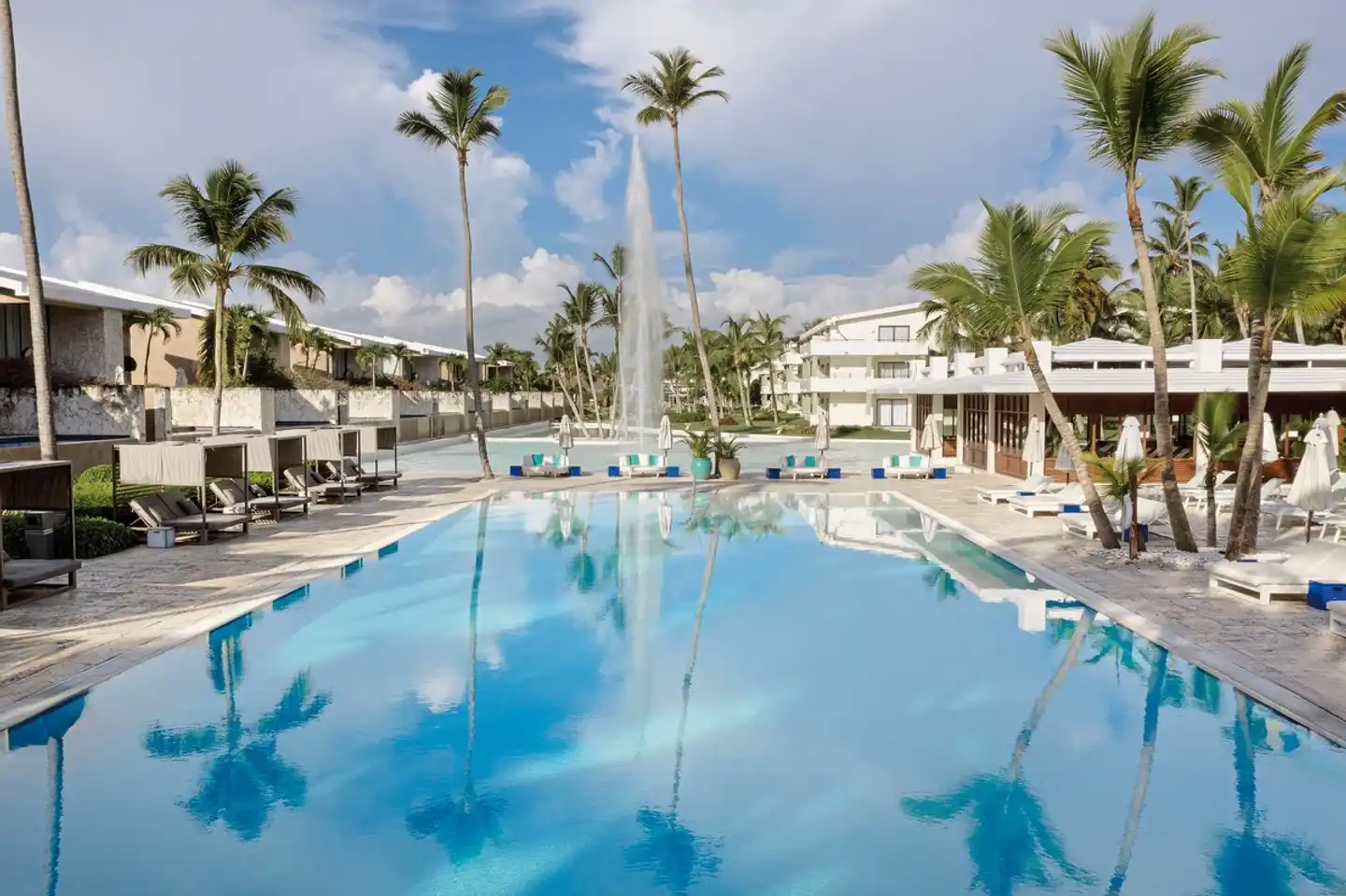 Catalonia Royal Bávaro Pool