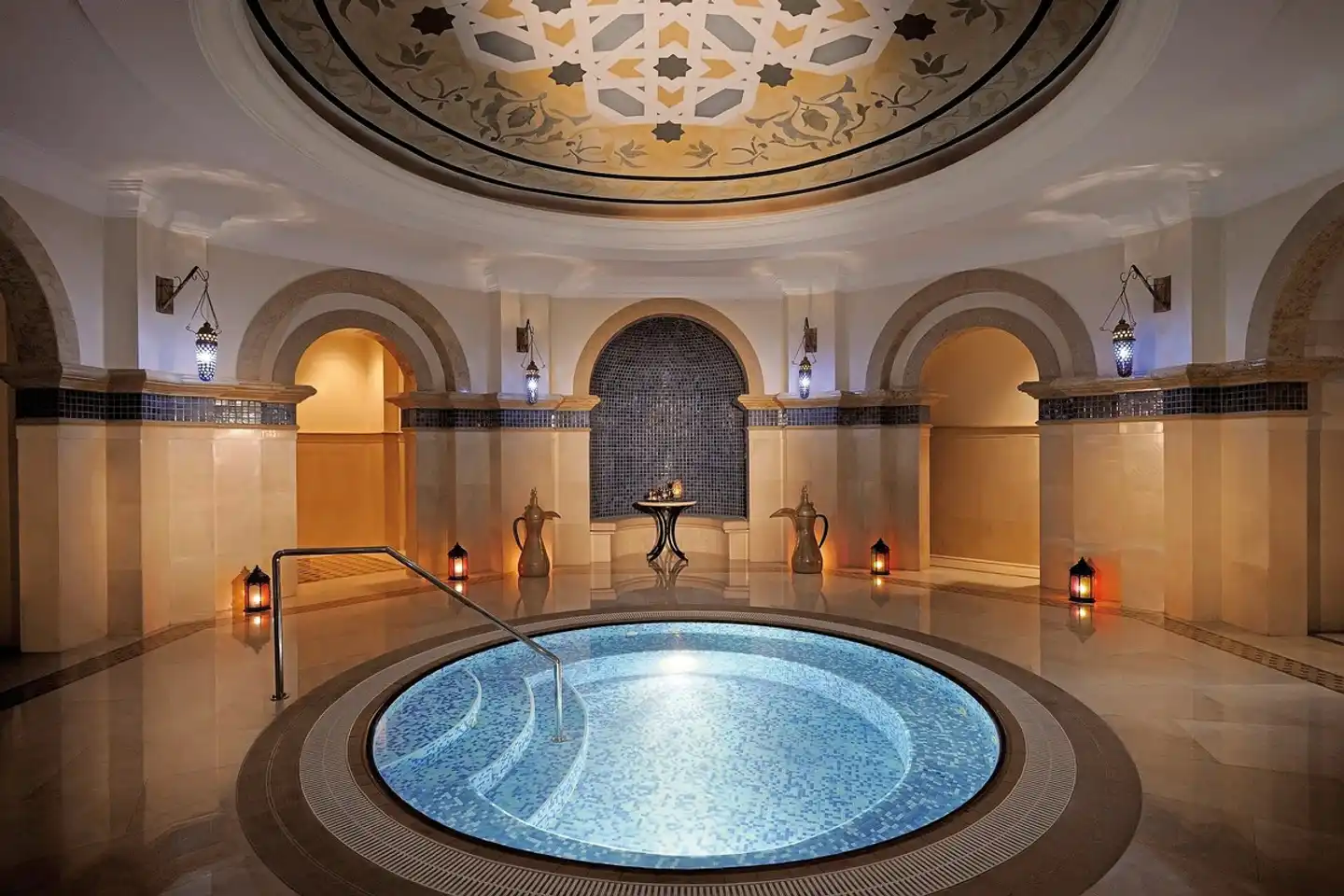 Arabian Court at One&Only Royal Mirage Hallenbad